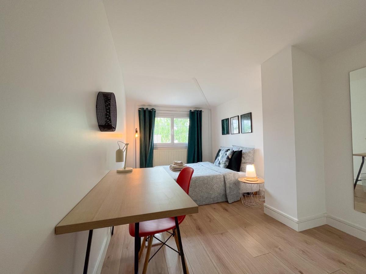Maison Ideale Pour Visiter Paris Versailles - Chambres Privees Paris-Saclay Bures-sur-Yvette Værelse billede